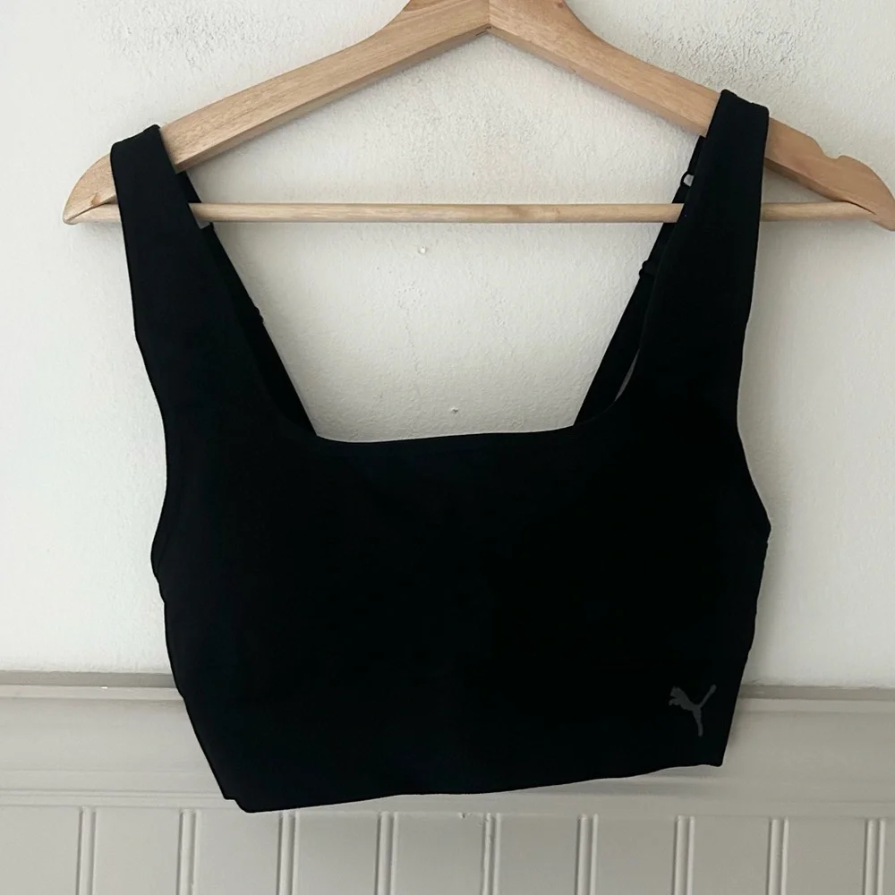 Puma Women’s Large Black Sports Bra Adjustable Straps Activewear